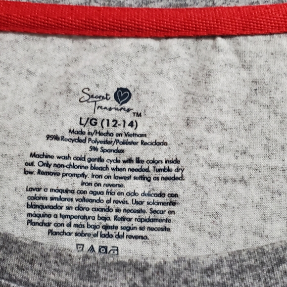 Christmas ๐ Pajama Set - Picture 4 of 12